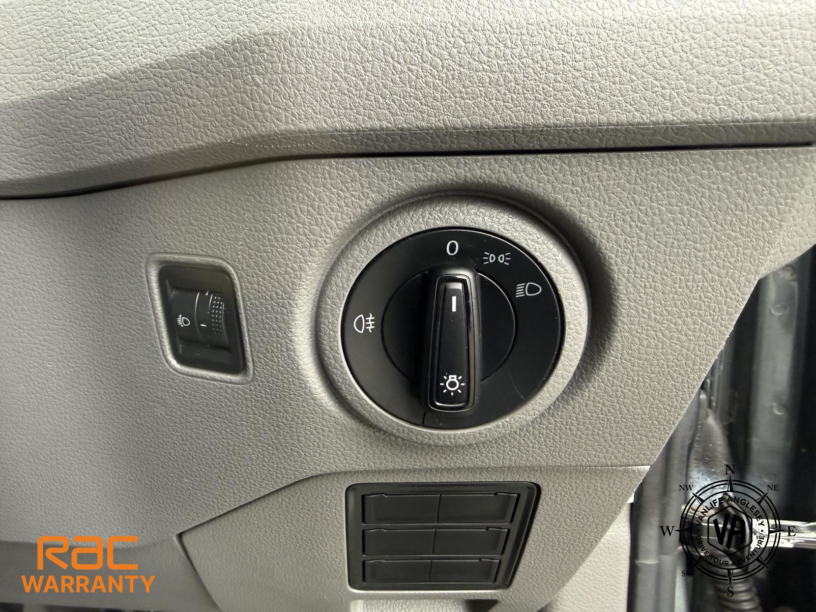 Volkswagen Crafter 2.0 TDI CR35 Trendline Panel Van 5dr Diesel Manual FWD LWB High Roof Euro 6 (s/s) (140 ps)