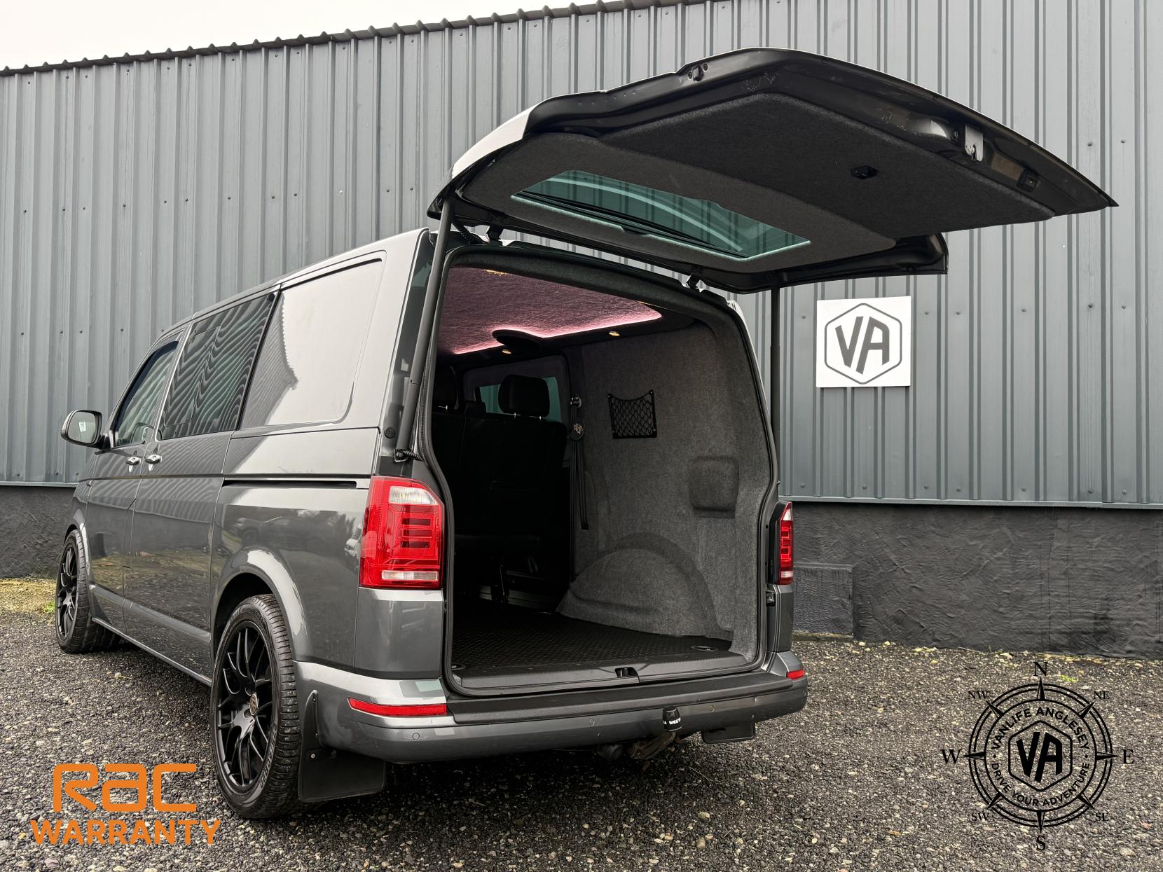 Volkswagen Transporter  2.0 BiTDI T32 BlueMotion Tech Highline Kombi Double Cab 5dr Diesel DSG FWD SWB Euro 6 (s/s) (204 ps)