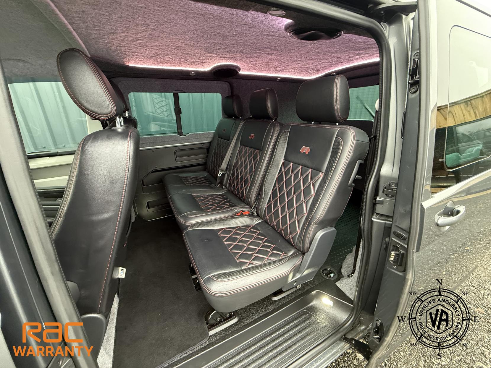 Volkswagen Transporter  2.0 BiTDI T32 BlueMotion Tech Highline Kombi Double Cab 5dr Diesel DSG FWD SWB Euro 6 (s/s) (204 ps)