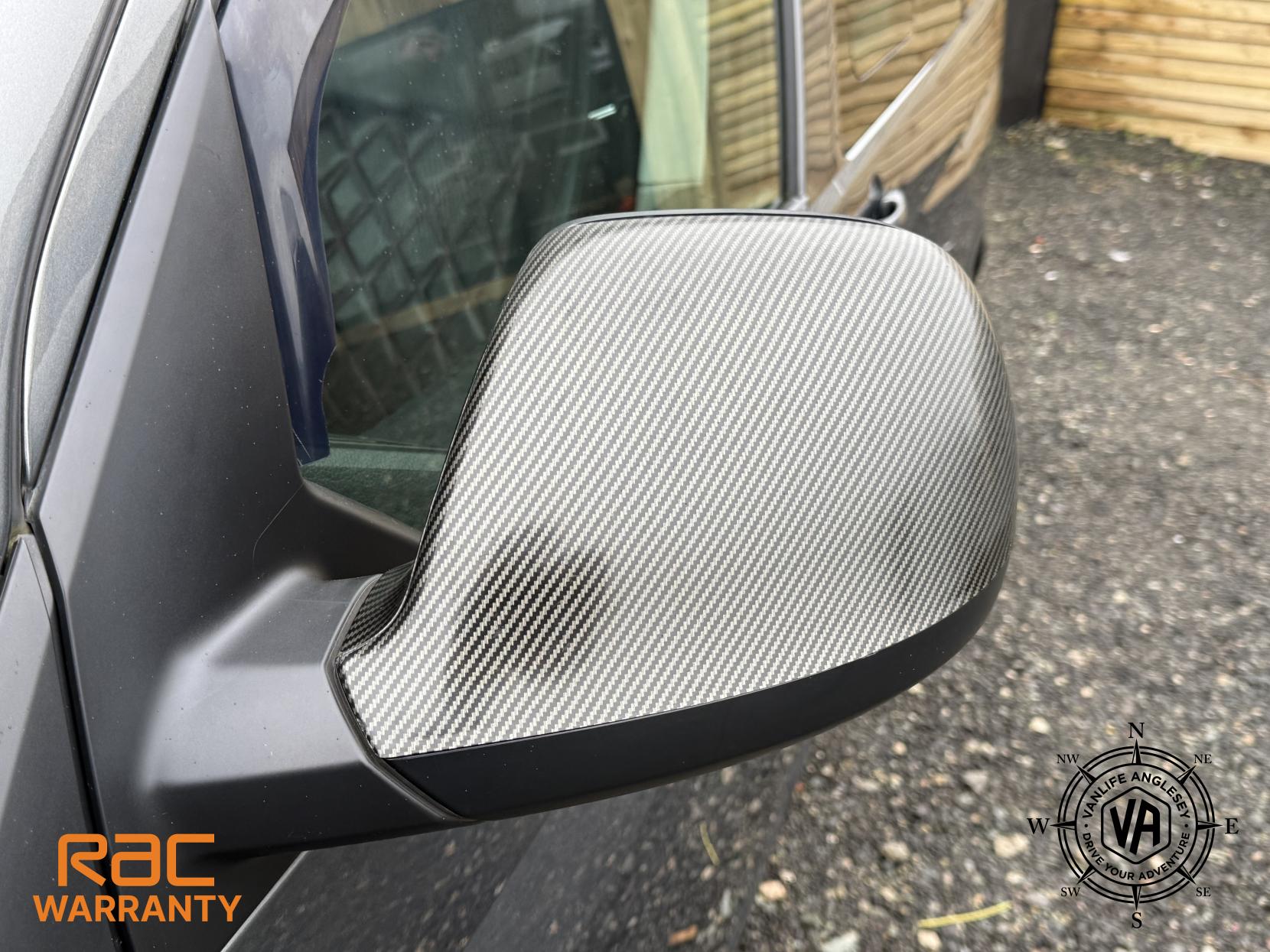 Volkswagen Transporter  2.0 BiTDI T32 BlueMotion Tech Highline Kombi Double Cab 5dr Diesel DSG FWD SWB Euro 6 (s/s) (204 ps)