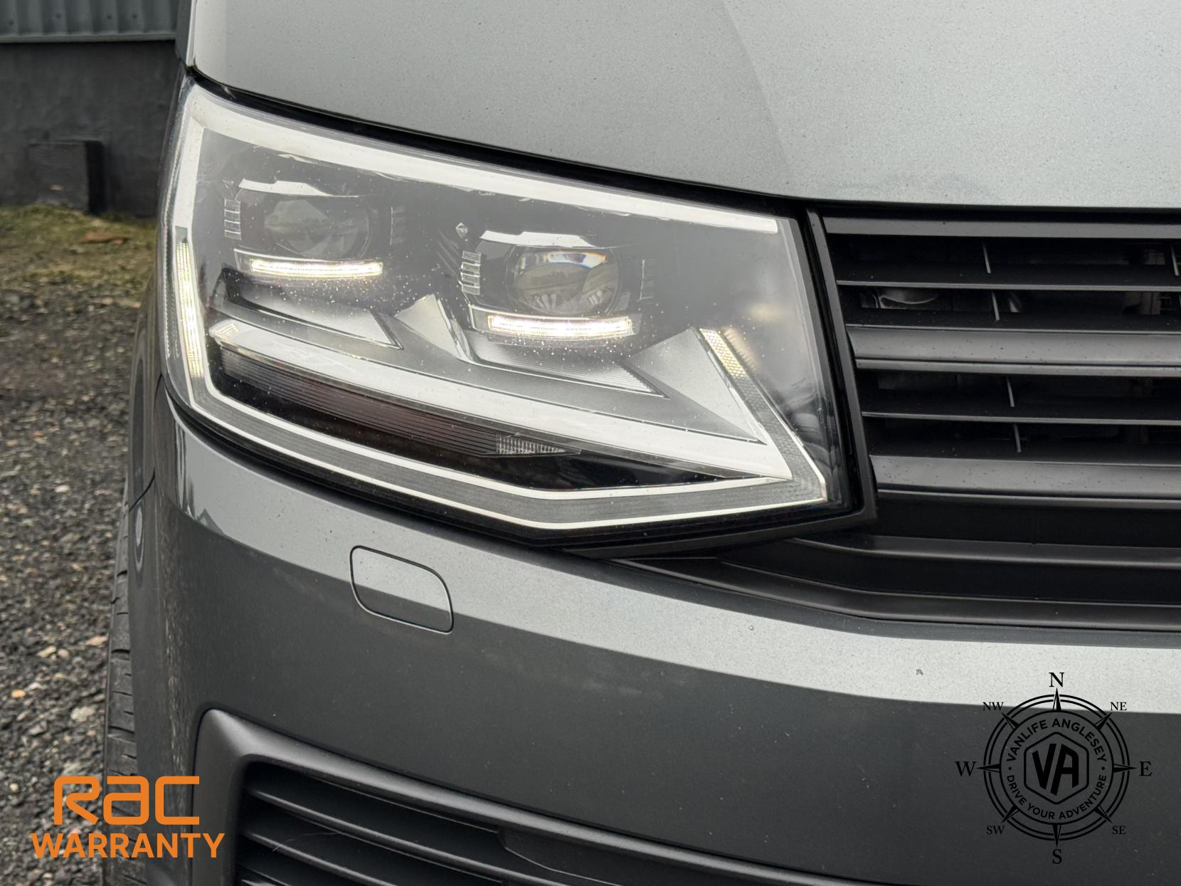 Volkswagen Transporter  2.0 BiTDI T32 BlueMotion Tech Highline Kombi Double Cab 5dr Diesel DSG FWD SWB Euro 6 (s/s) (204 ps)