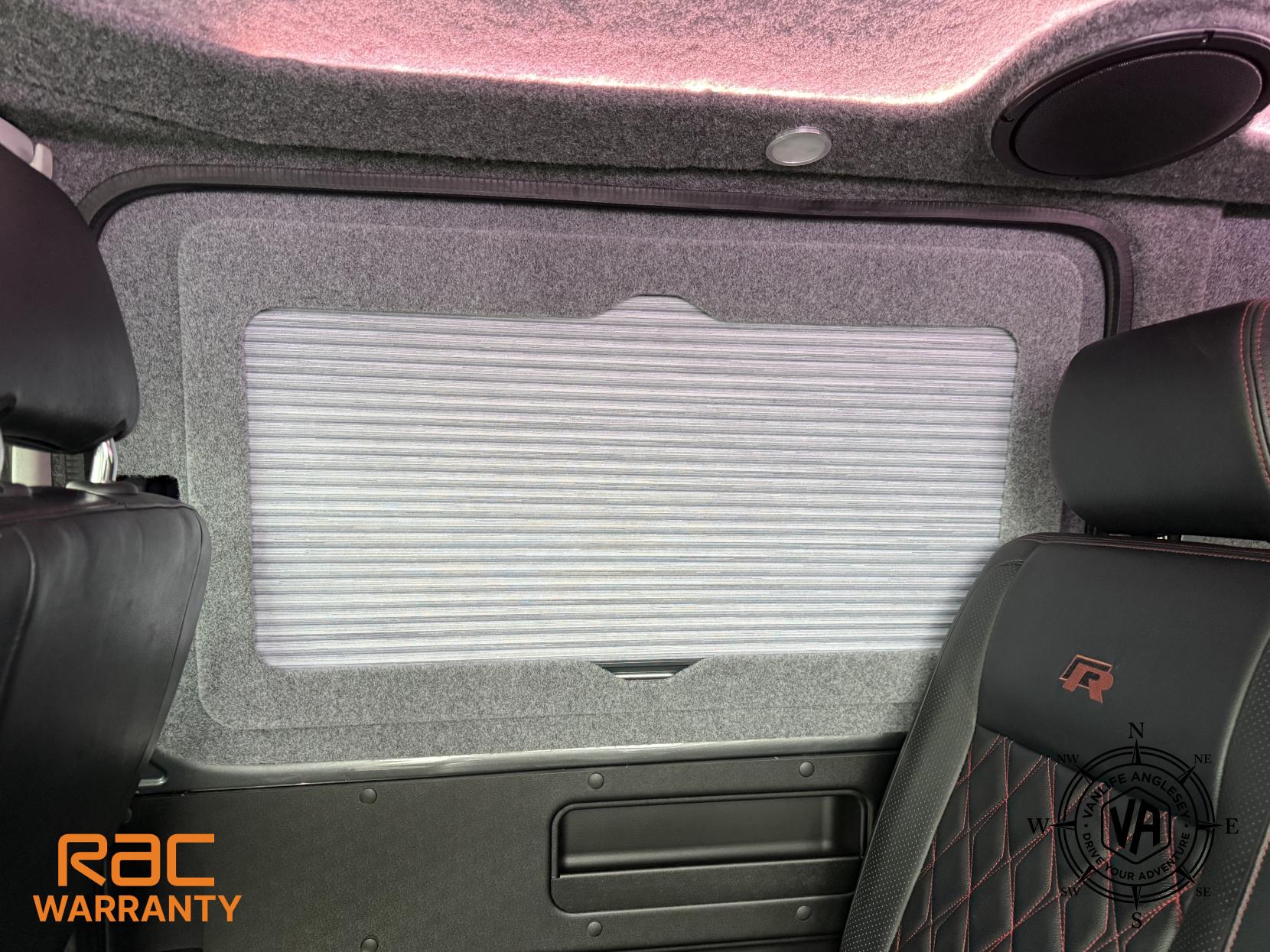 Volkswagen Transporter  2.0 BiTDI T32 BlueMotion Tech Highline Kombi Double Cab 5dr Diesel DSG FWD SWB Euro 6 (s/s) (204 ps)