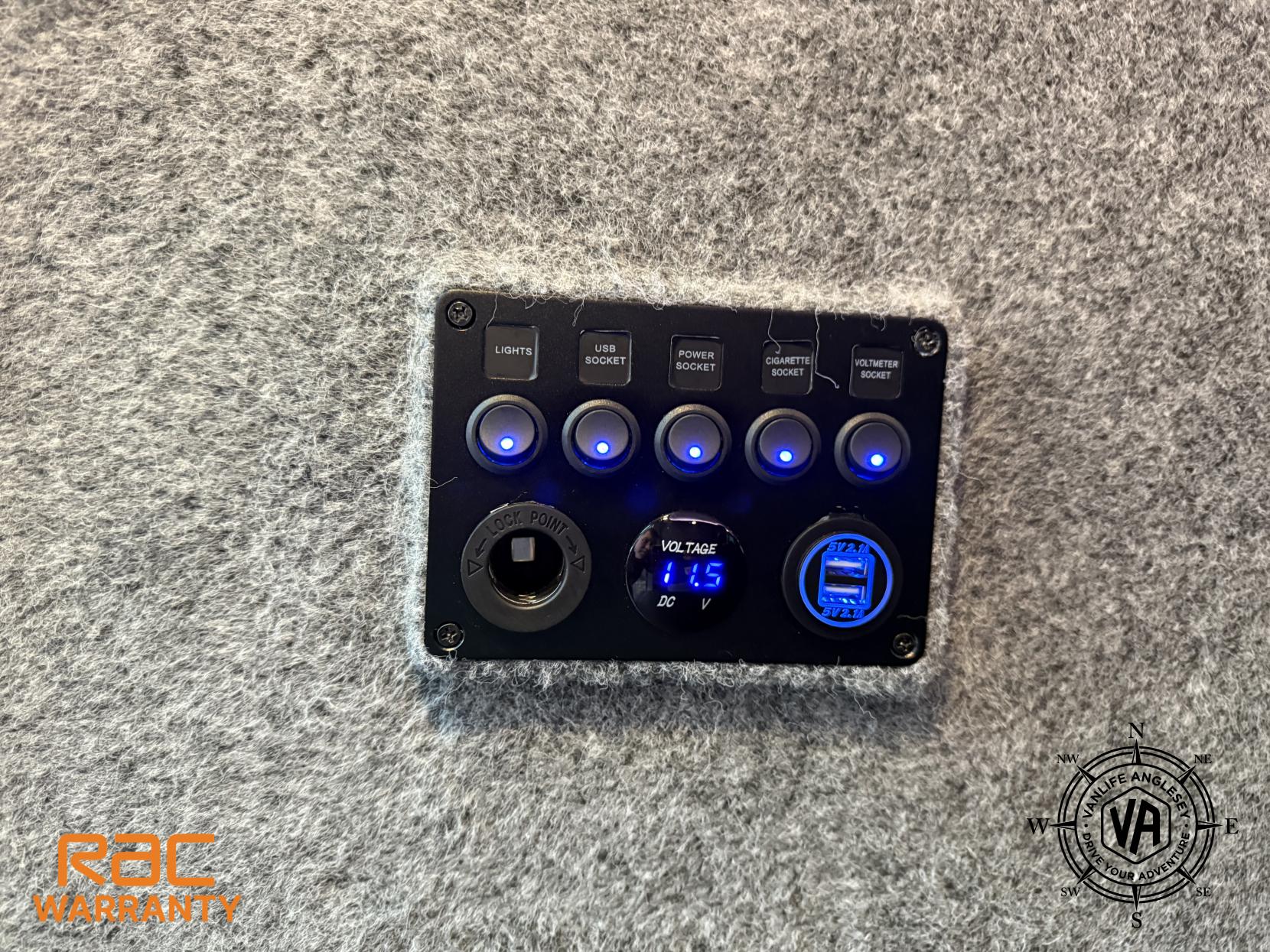 Volkswagen Transporter  2.0 BiTDI T32 BlueMotion Tech Highline Kombi Double Cab 5dr Diesel DSG FWD SWB Euro 6 (s/s) (204 ps)