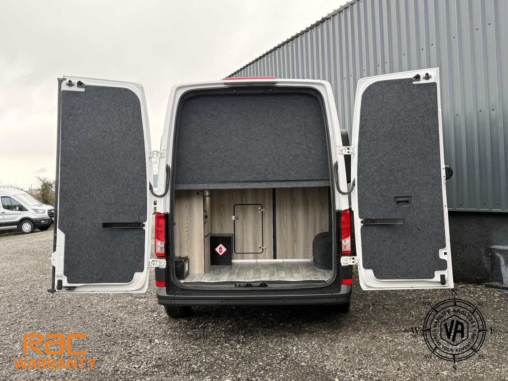Volkswagen Crafter Diesel heater-Toilet-Sink-Hob-Fix bed-Wardrobe-Overhead lockers- Aircon