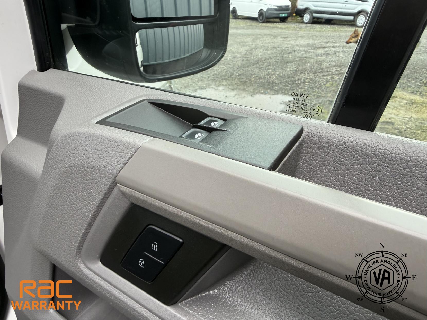 Volkswagen Crafter Diesel heater-Toilet-Sink-Hob-Fix bed-Wardrobe-Overhead lockers- Aircon