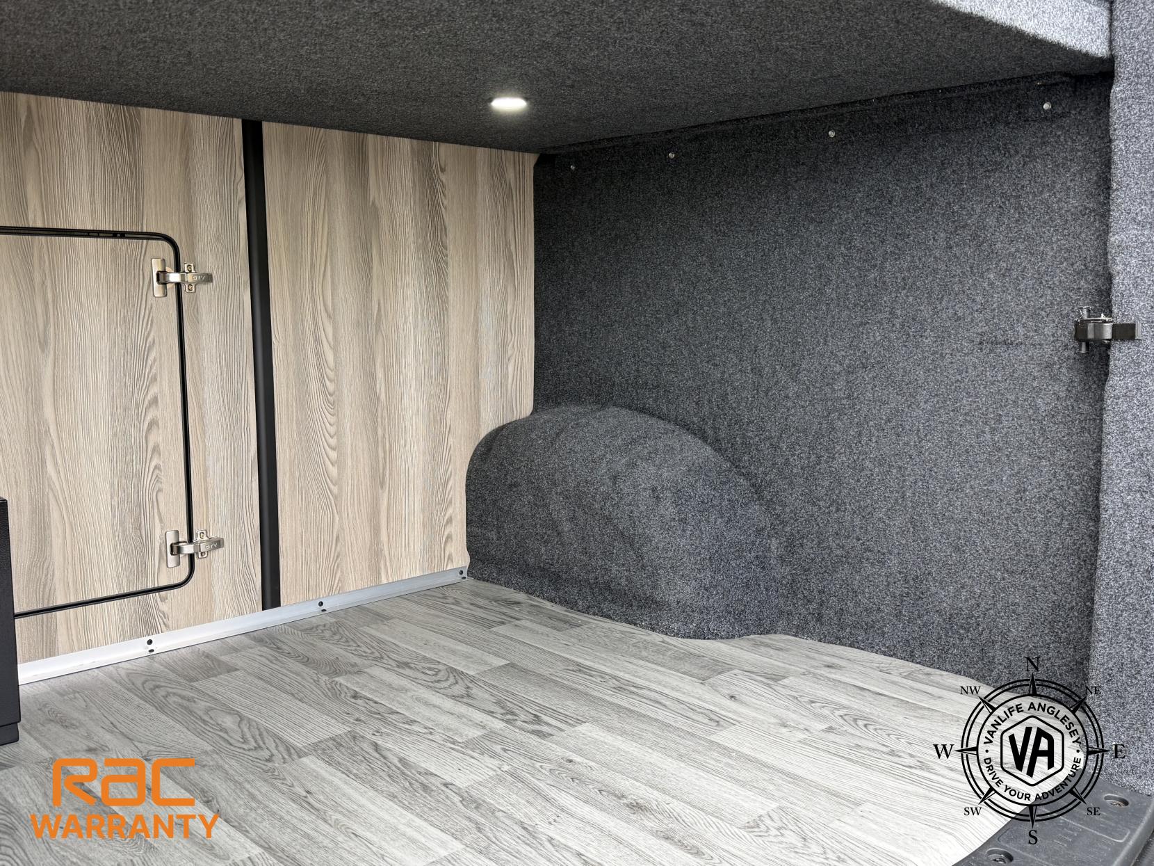 Volkswagen Crafter Diesel heater-Toilet-Sink-Hob-Fix bed-Wardrobe-Overhead lockers- Aircon