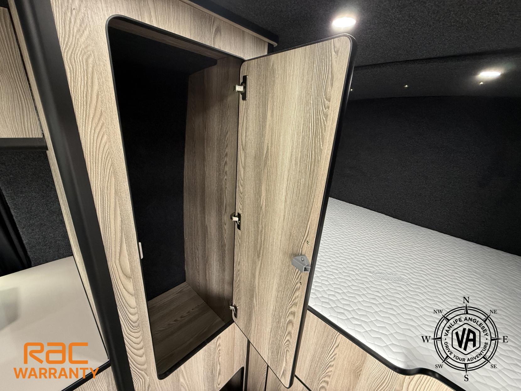 Volkswagen Crafter Diesel heater-Toilet-Sink-Hob-Fix bed-Wardrobe-Overhead lockers- Aircon