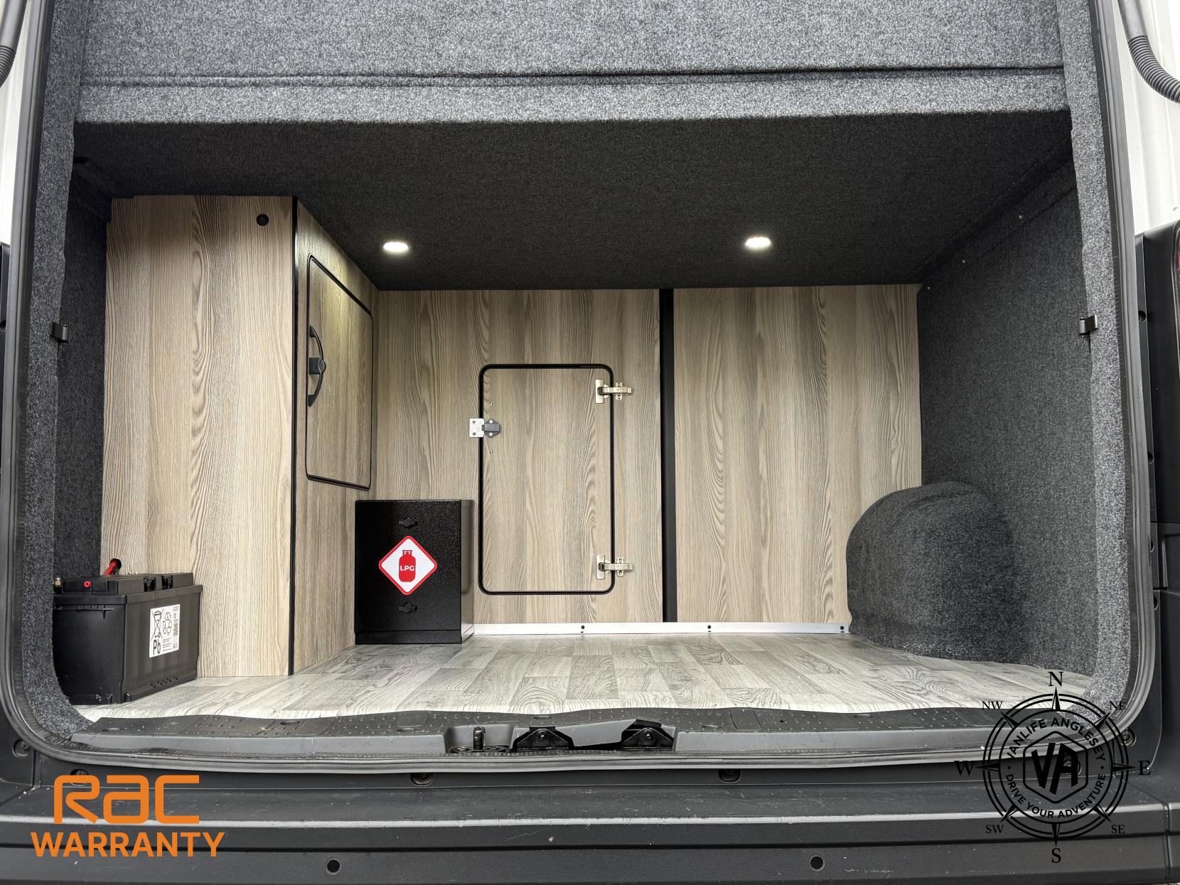 Volkswagen Crafter Diesel heater-Toilet-Sink-Hob-Fix bed-Wardrobe-Overhead lockers- Aircon