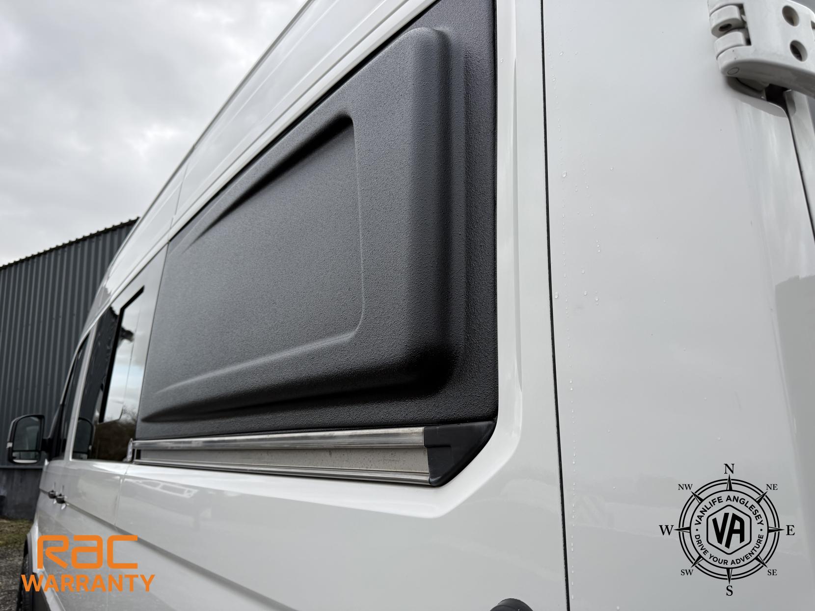 Volkswagen Crafter Diesel heater-Toilet-Sink-Hob-Fix bed-Wardrobe-Overhead lockers-Aircon-Satnav