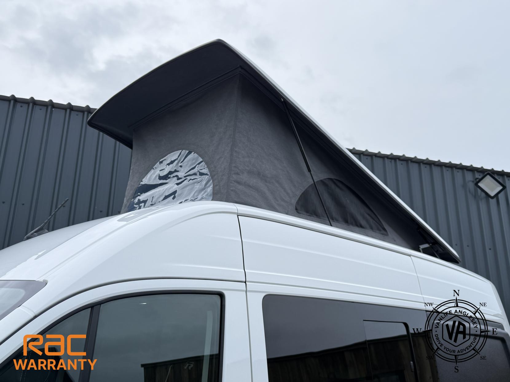 Volkswagen Crafter Diesel heater-Toilet-Sink-Hob-Fix bed-Wardrobe-Overhead lockers-Aircon-Satnav