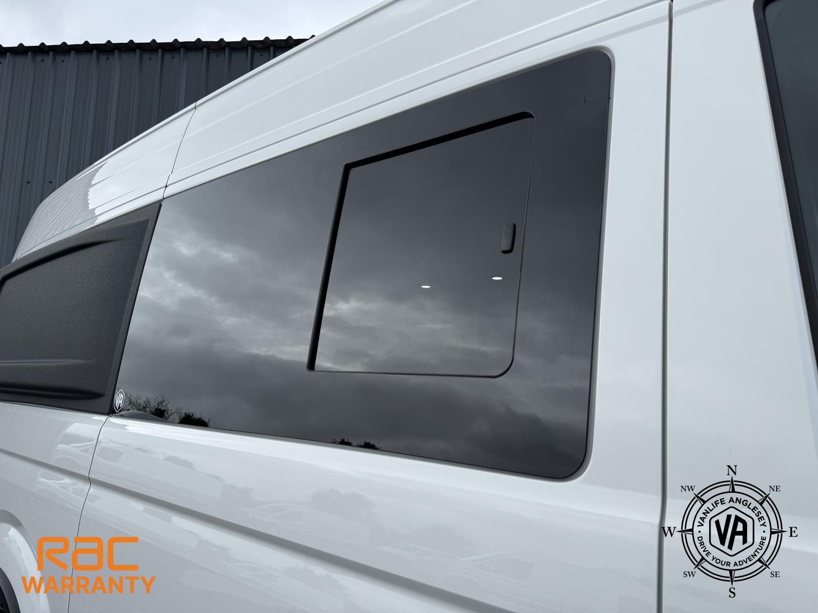 Volkswagen Crafter Diesel heater-Toilet-Sink-Hob-Fix bed-Wardrobe-Overhead lockers- Aircon