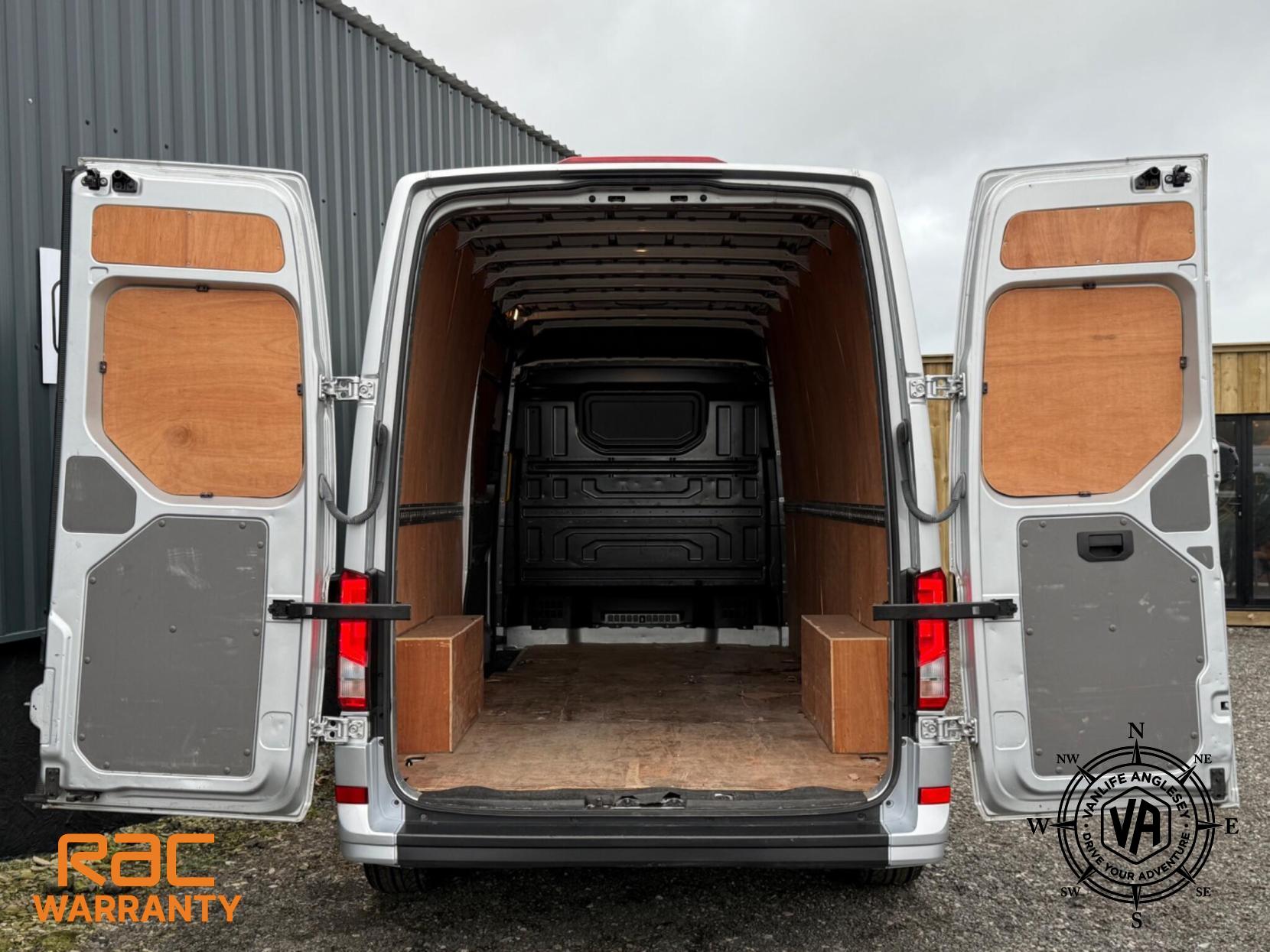Volkswagen Crafter 2.0 FWD 2.0 TDI 140 LWB Panel Van
