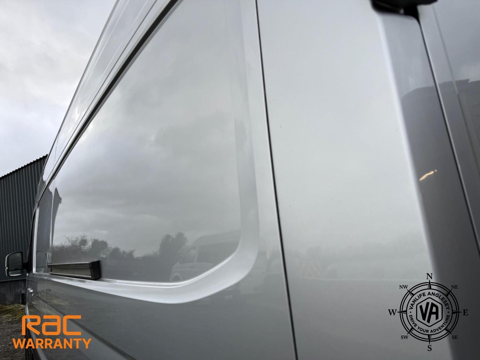 Volkswagen Crafter 2.0 FWD 2.0 TDI 140 LWB Panel Van