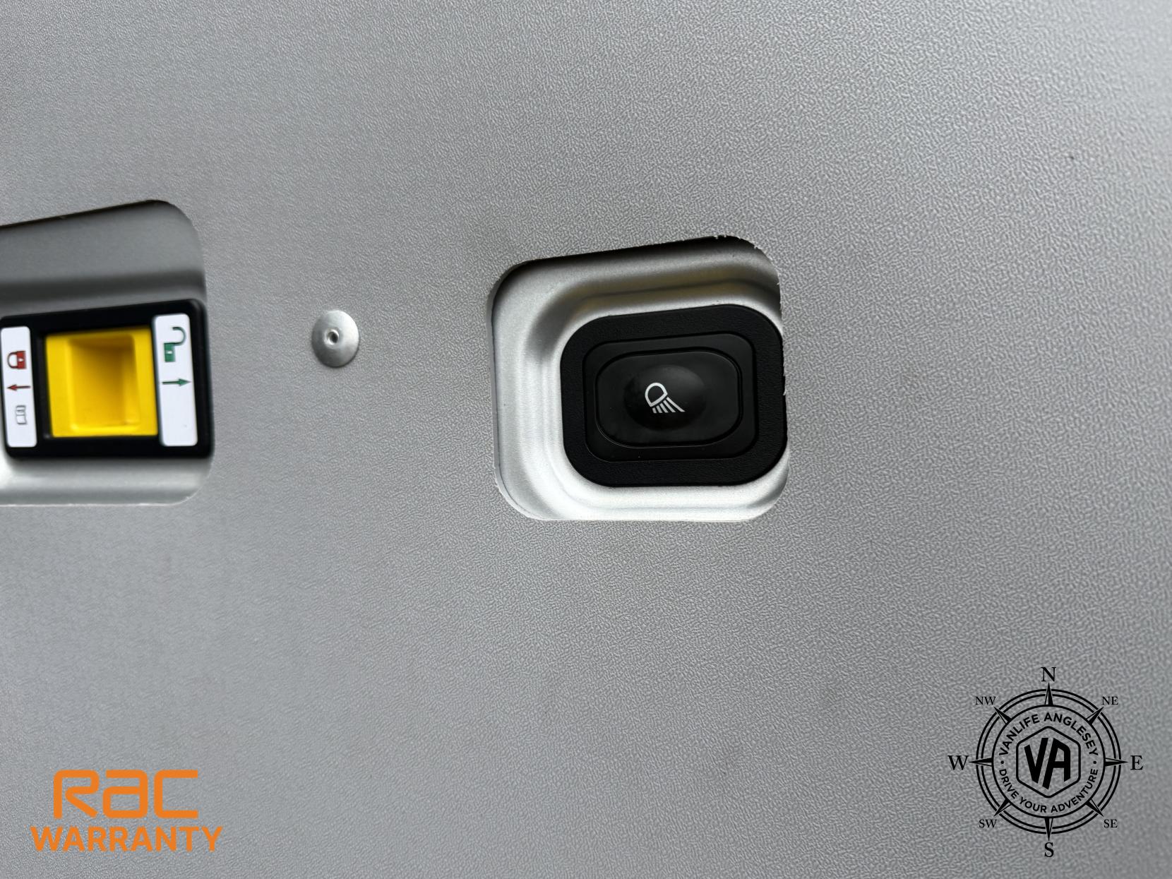 Ford Transit Leader RWD L3 H2 (130ps) Mobile workshop with power inverter 2.0 350 EcoBlue HD Leader Panel Van 5dr Diesel Manual RWD L3 H2 Euro 6 (s/s) (130 ps)