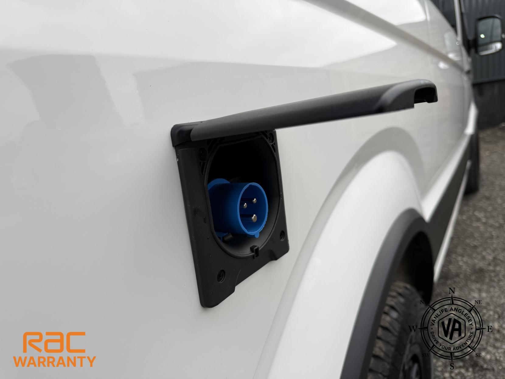 Volkswagen Campervan 180 BHP, DSG, NAV, TRENDLINE BUSINESS PACK