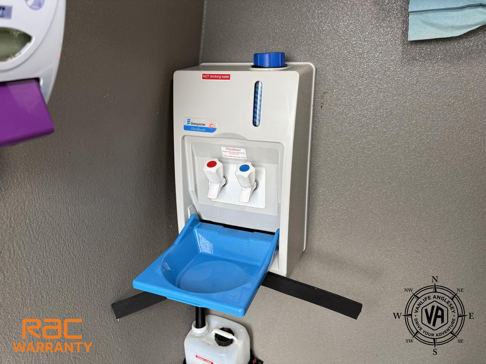 Volkswagen Crafter 2.0 TDI CR35 BlueMotion Tech Trendline Panel Van 5dr Diesel Manual FWD MWB High Roof Euro 6 (s/s) (140 ps)