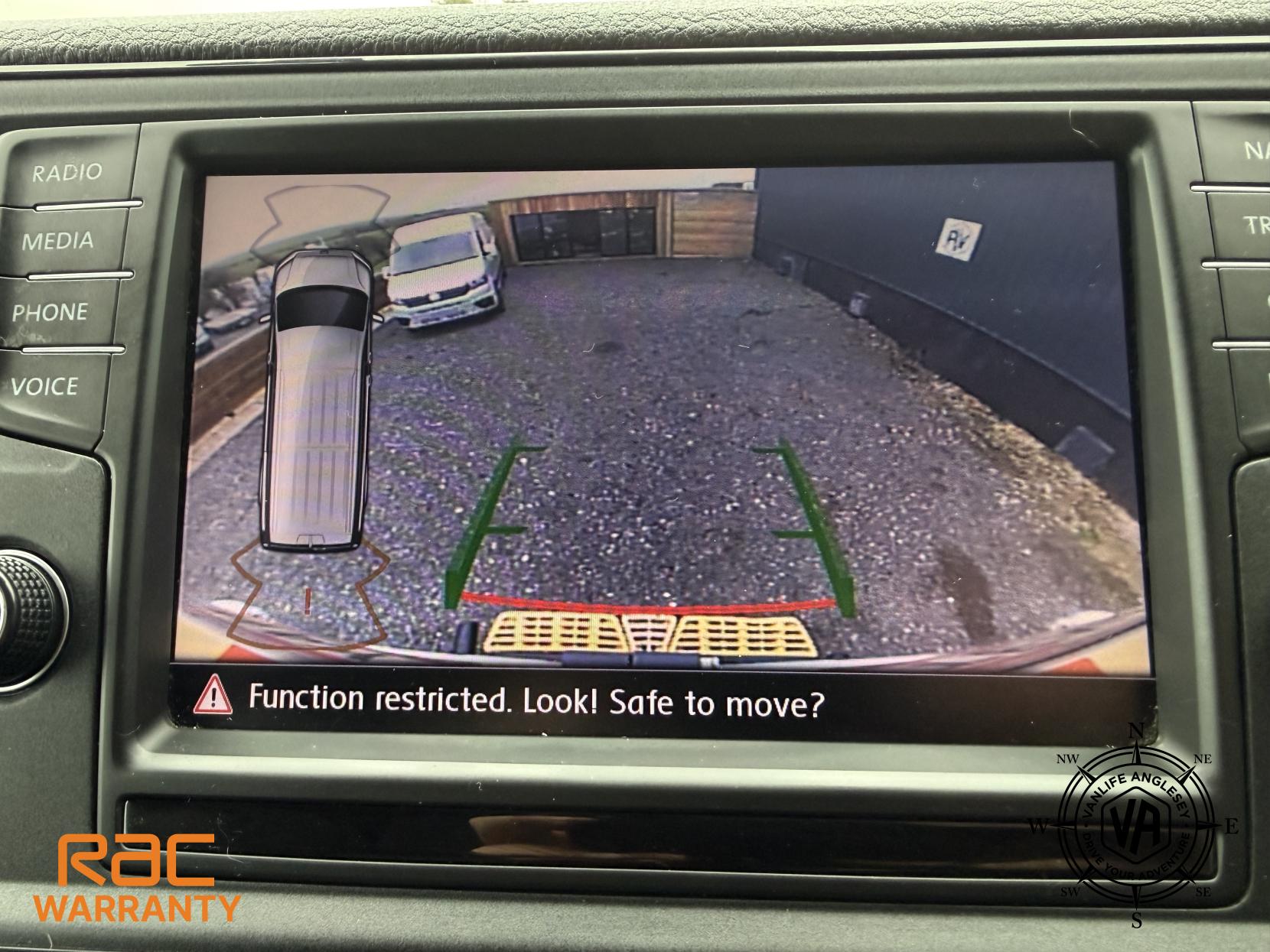 Volkswagen Crafter 2.0 TDI CR35 BlueMotion Tech Trendline Panel Van 5dr Diesel Manual FWD MWB High Roof Euro 6 (s/s) (140 ps)