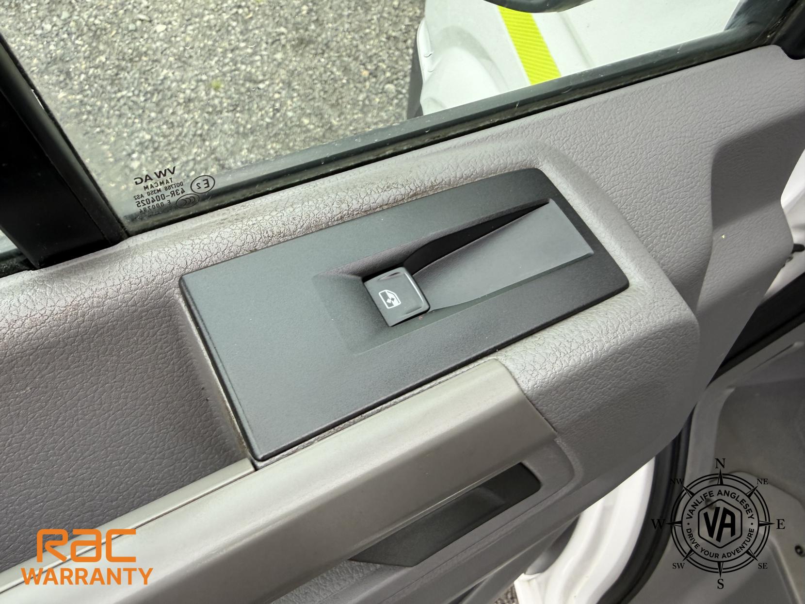 Volkswagen Crafter 2.0 TDI CR35 BlueMotion Tech Trendline Panel Van 5dr Diesel Manual FWD MWB High Roof Euro 6 (s/s) (140 ps)