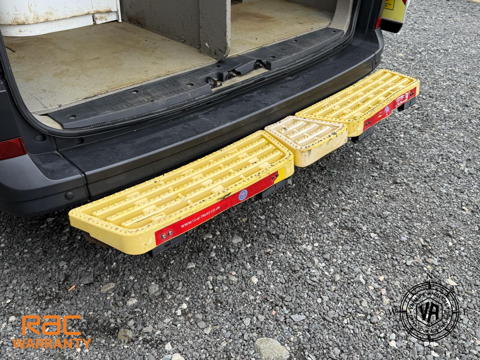 Volkswagen Crafter 2.0 TDI CR35 BlueMotion Tech Trendline Panel Van 5dr Diesel Manual FWD MWB High Roof Euro 6 (s/s) (140 ps)