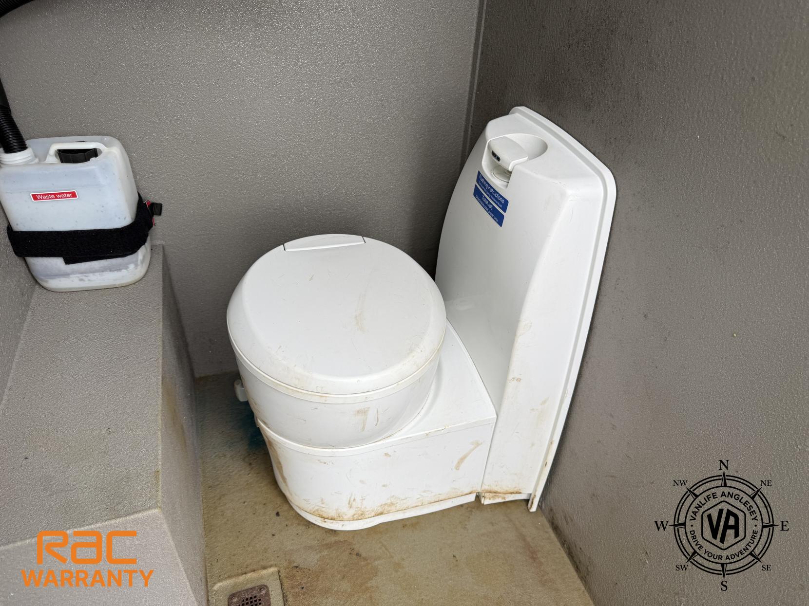 Volkswagen Crafter 2.0 TDI CR35 BlueMotion Tech Trendline Panel Van 5dr Diesel Manual FWD MWB High Roof Euro 6 (s/s) (140 ps)