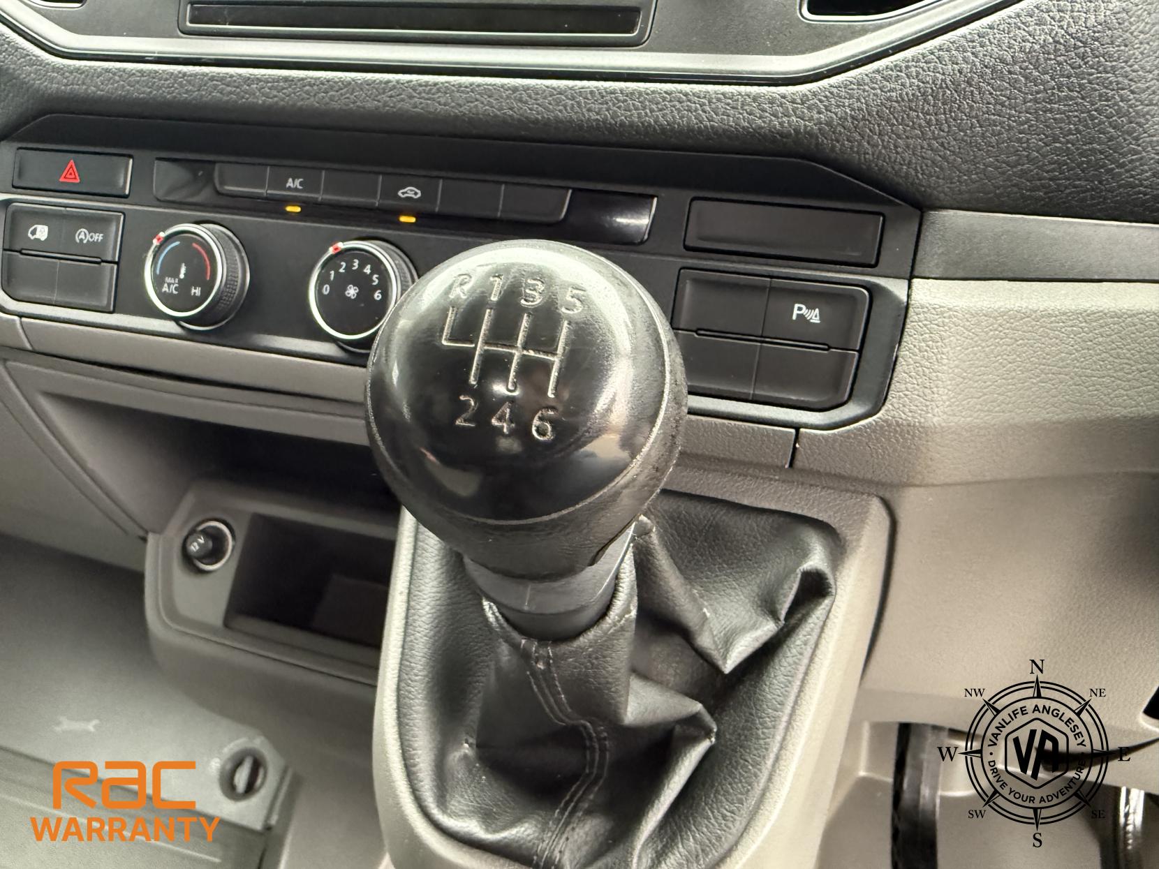 Volkswagen Crafter 2.0 TDI CR35 BlueMotion Tech Trendline Panel Van 5dr Diesel Manual FWD MWB High Roof Euro 6 (s/s) (140 ps)